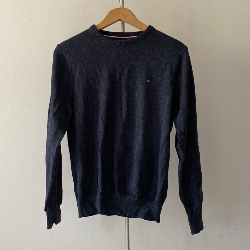 Tommy Hilfiger grey sweatshirt